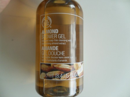 Bodyshop Almond bodybutter + showergel